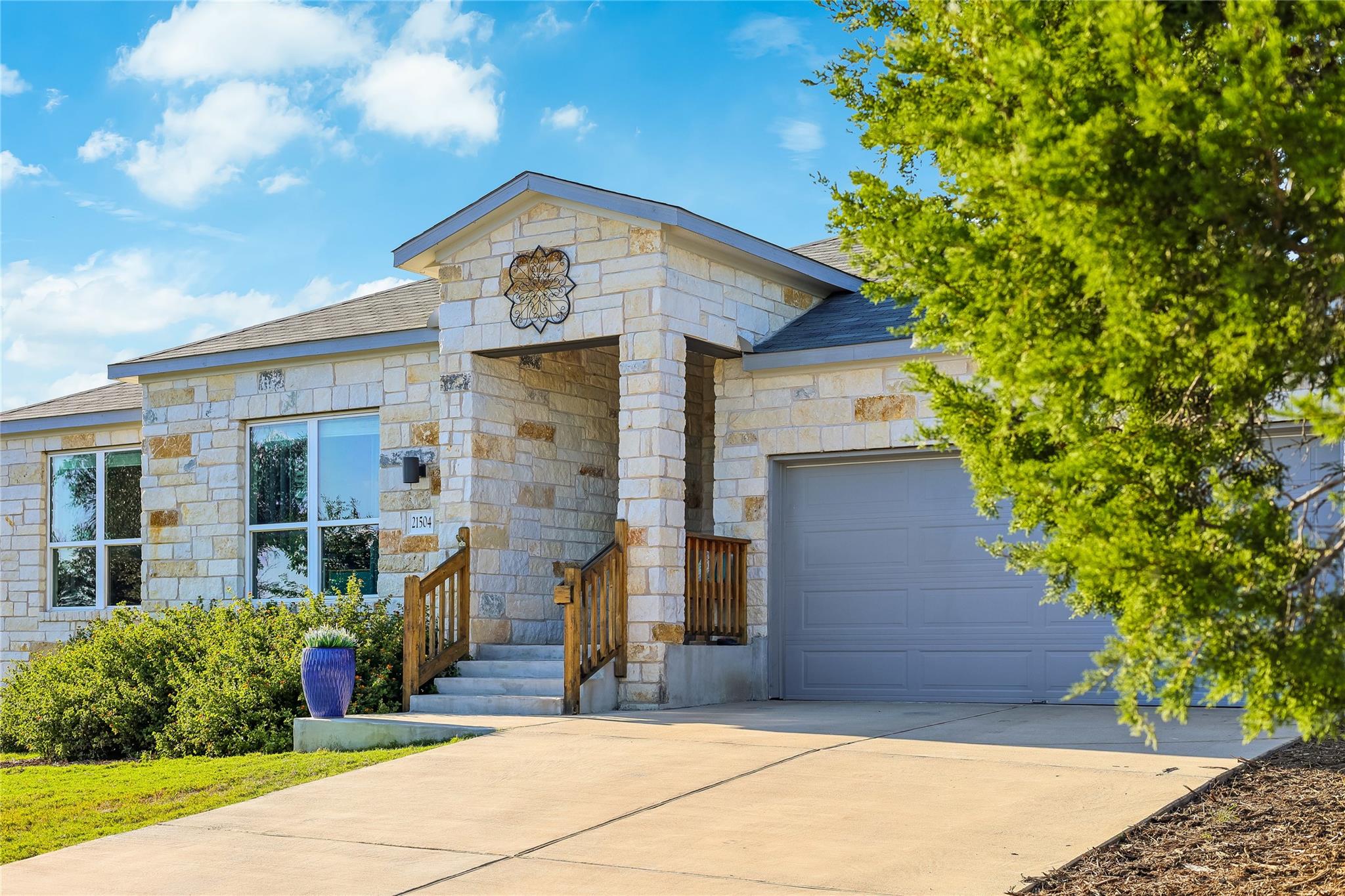 21504 Santa Domingo, Lago Vista, TX 78645 — photo 1