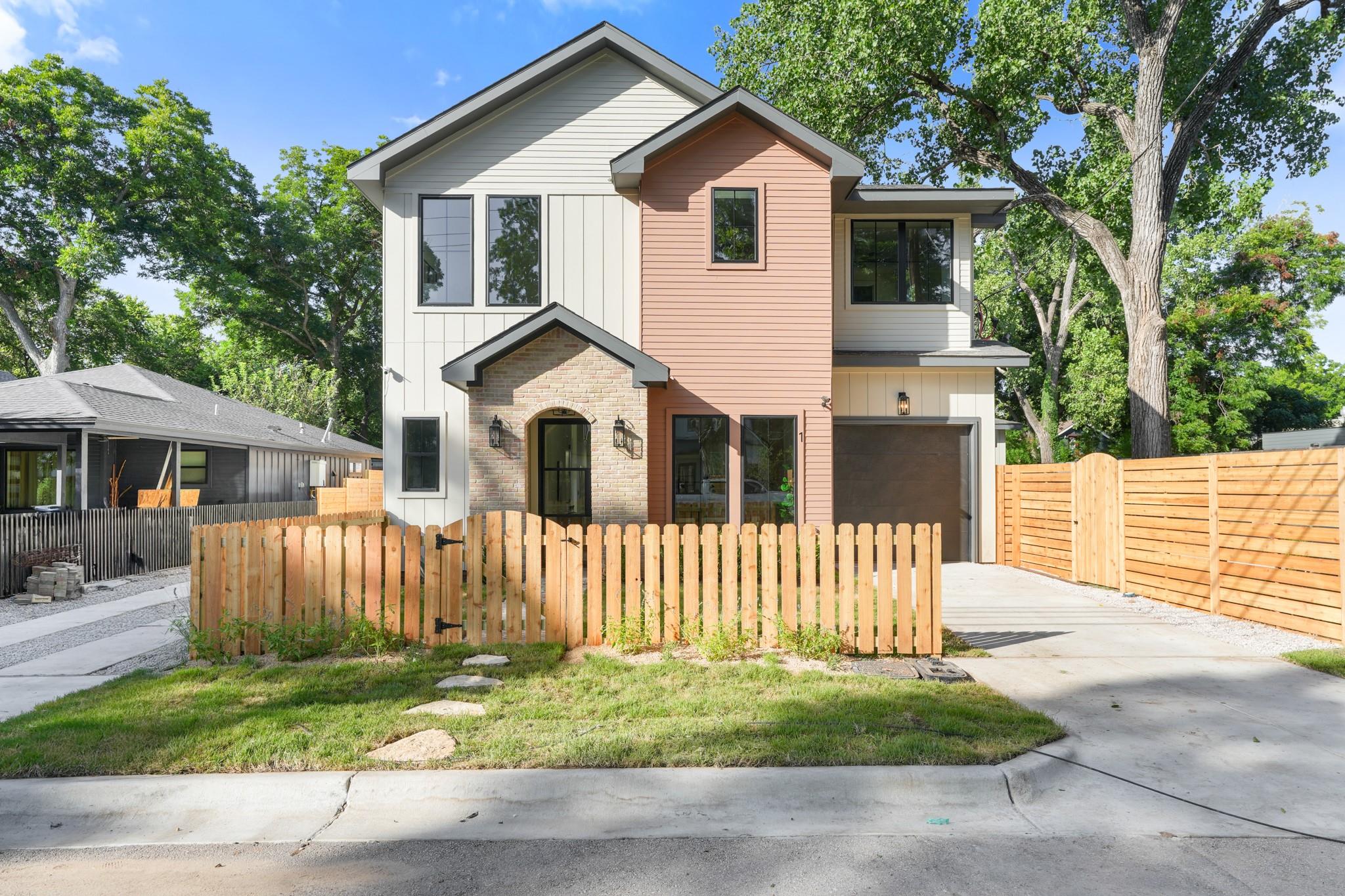 3103 Garwood, Austin, TX 78702 — photo 1