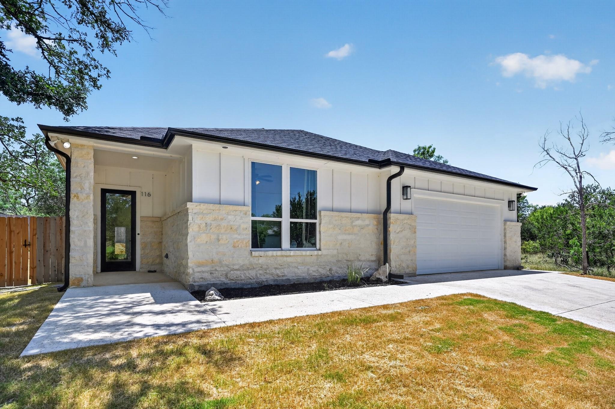 116 Hickory, Granite Shoals, TX 78654 — photo 1
