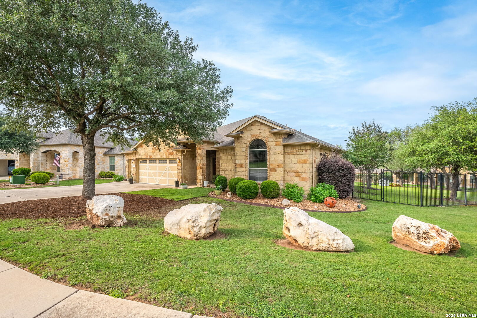906 San Pedro, New Braunfels, TX 78132 — photo 1