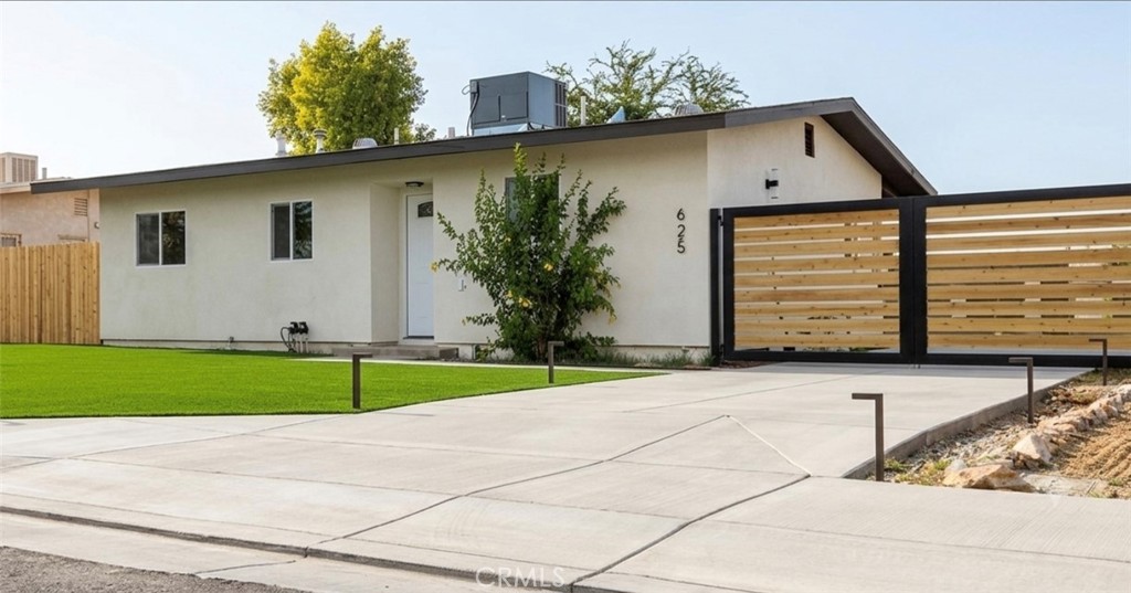 82360 Tahquitz, Indio, CA 92201 — photo 1