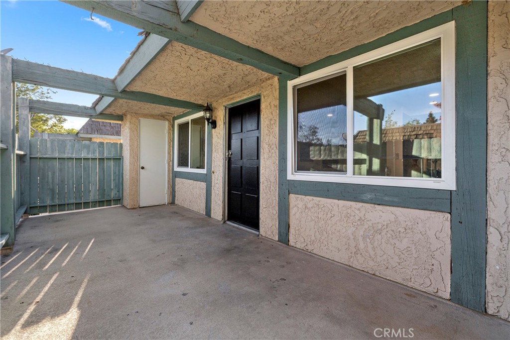 2530 Gonzaga, Riverside, CA 92507 — photo 1