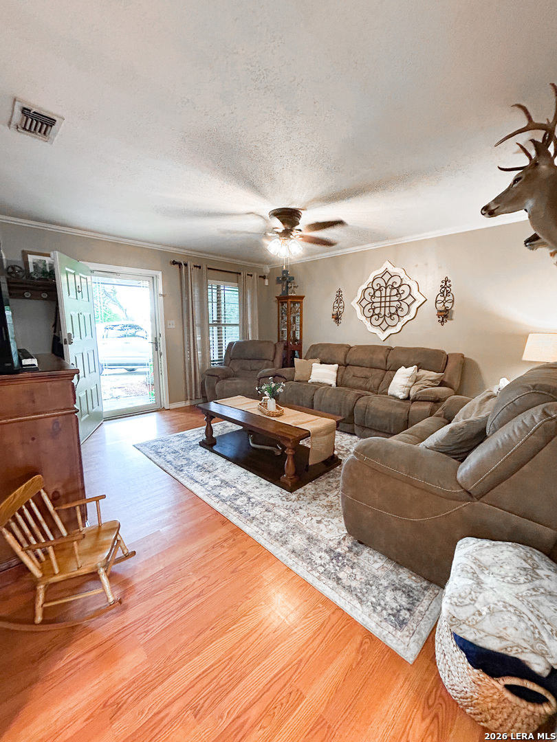 802 Carter, ,  78102 — photo 1