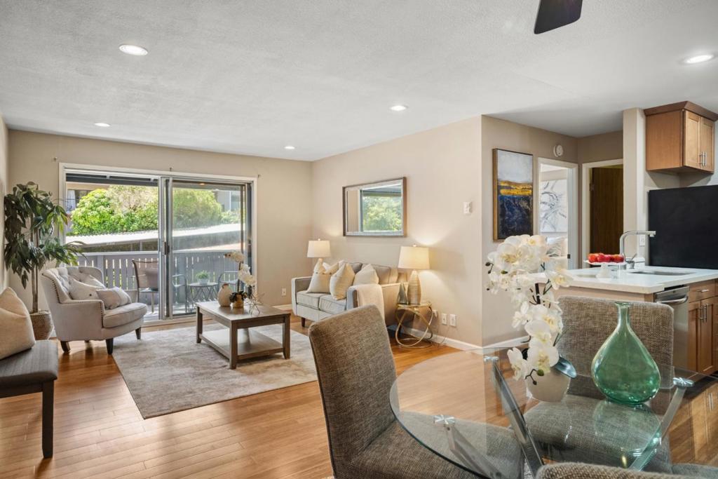 209 Boardwalk Avenue H, San Bruno, CA 94066 — photo 1