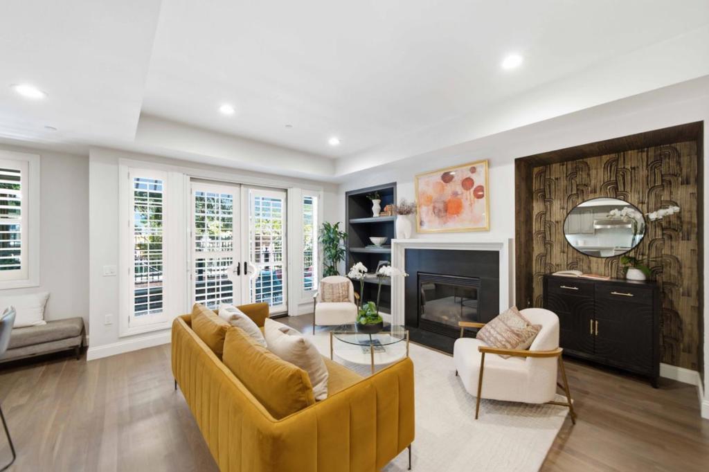 325 Channing Avenue 112, Palo Alto, CA 94301 — photo 1