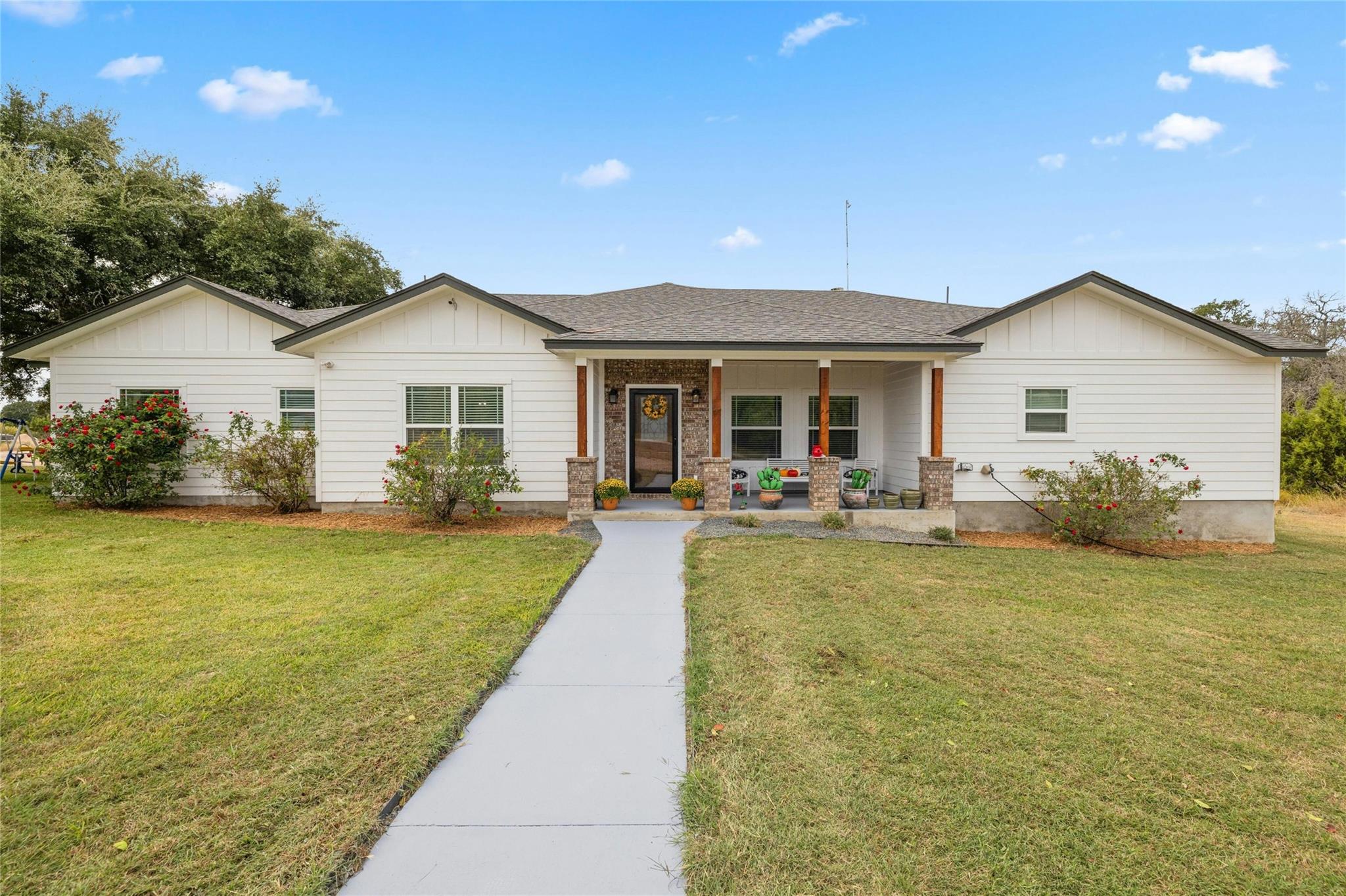 1090 County Road 334, Burnet, TX 78611 — photo 1