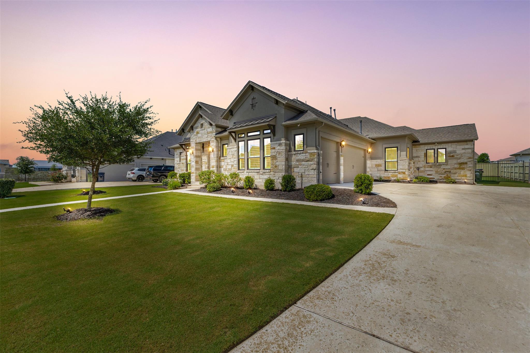 109 Alonda, Liberty Hill, TX 78642 — photo 1