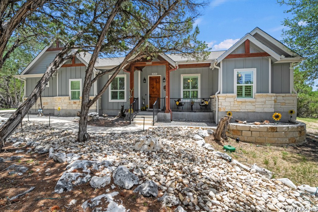 1016 HAPPY HOLLOW DR, New Braunfels, TX 78132 — photo 1