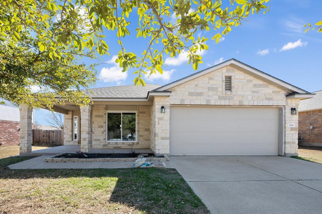 1016  Flanagan Dr, Leander, TX 78641 — photo 1