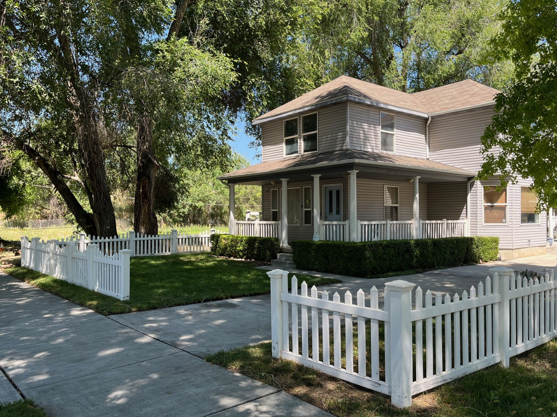 632 W 200 N, Salt Lake City, UT 84116 — photo 1