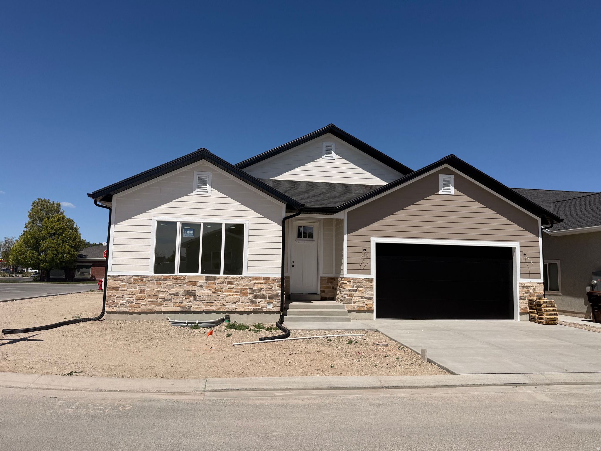 1226 W HENDRIX ST #154