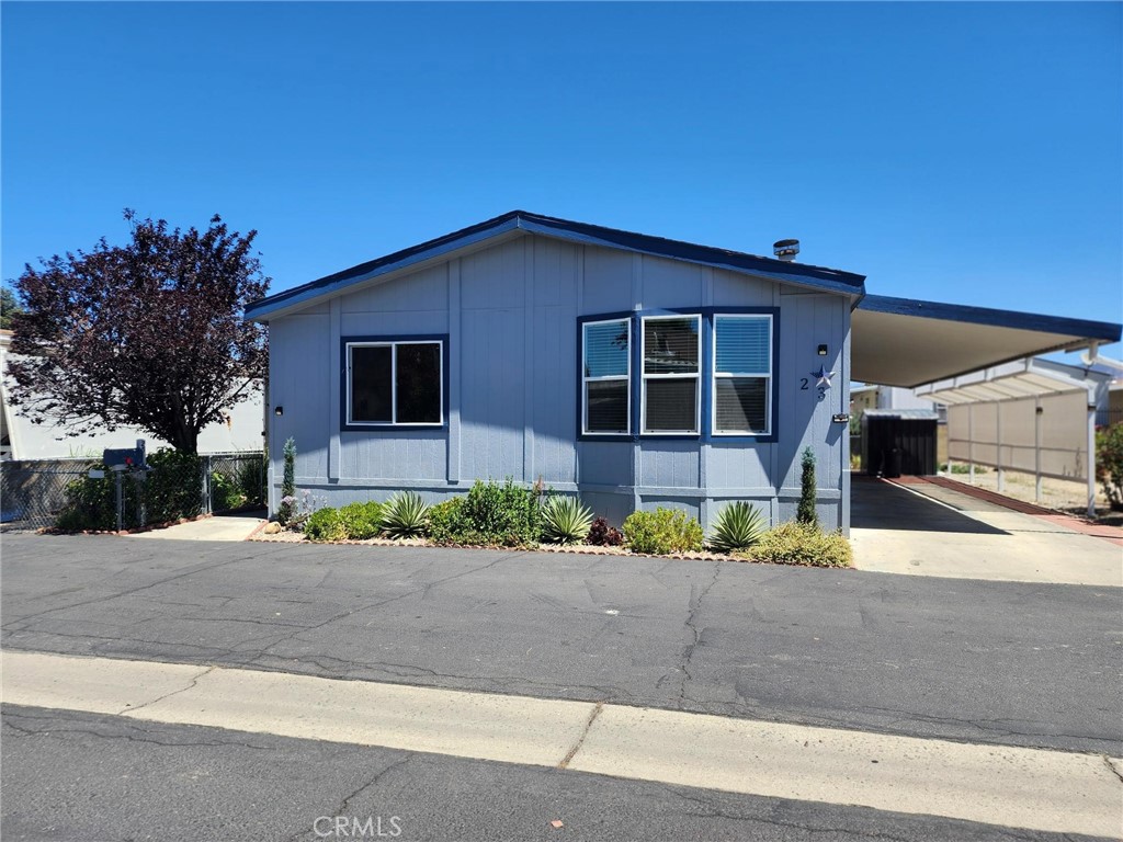 530 W Devonshire Avenue 23, Hemet, CA 92543 — photo 1