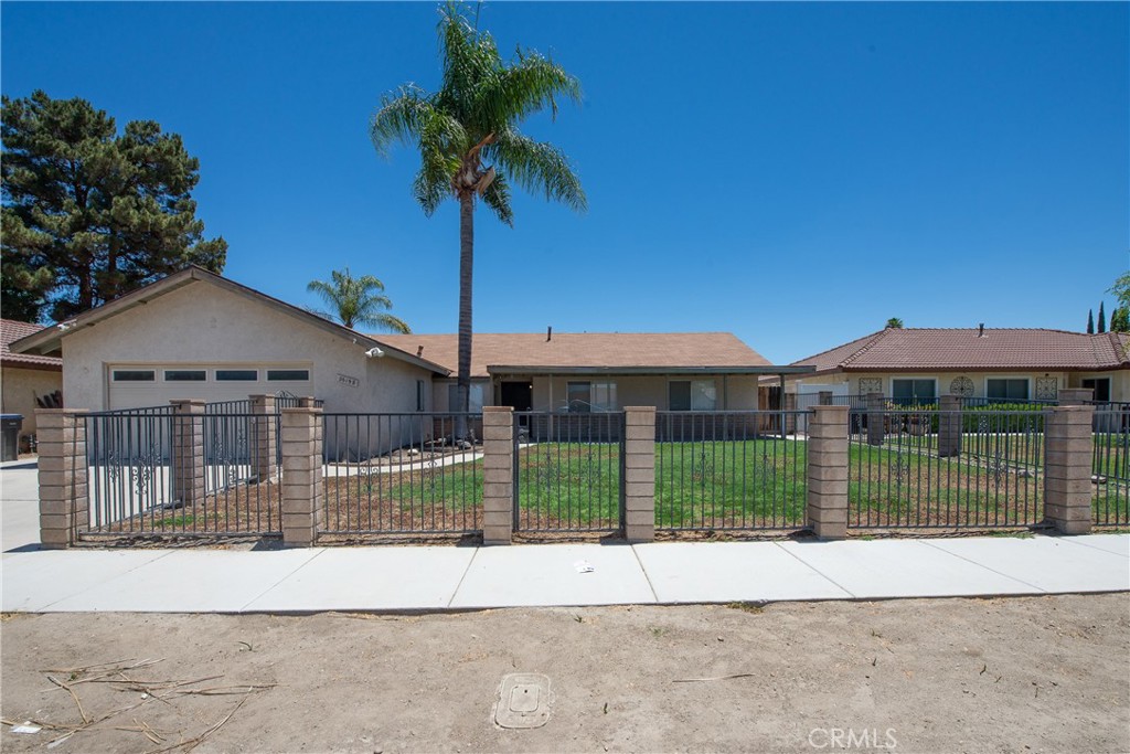 26158 Hemet St, Hemet, CA 92544 — photo 1