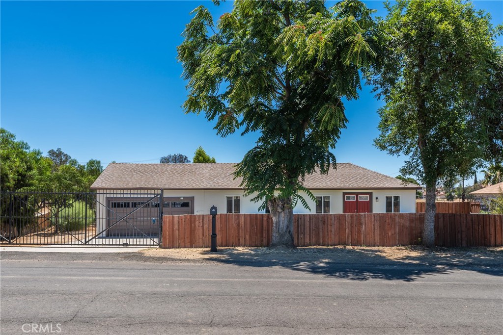 765 W County Line, Calimesa, CA 92320 — photo 1