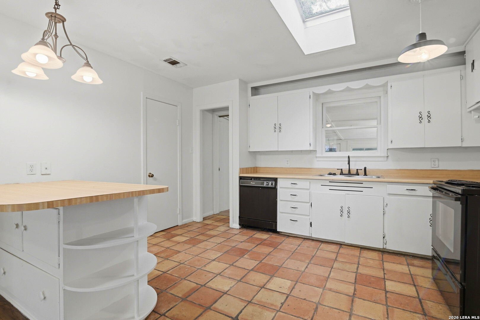 129 Phil Wilson, ,  78006 — photo 1