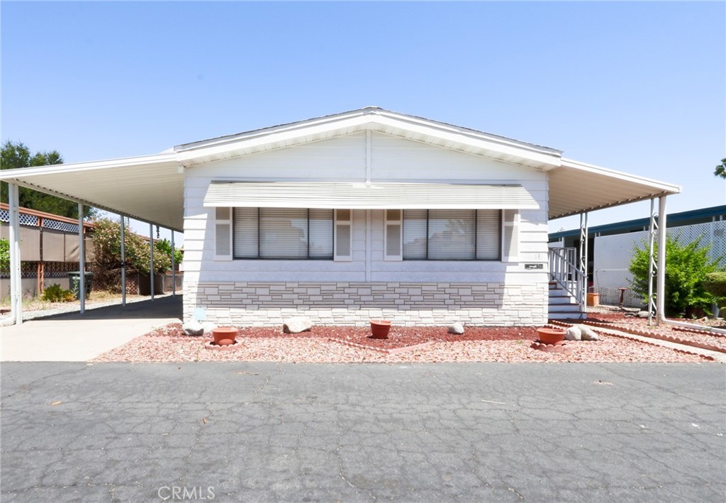 1525 Oakland Avenue W 31, Hemet, CA 92543 — photo 1