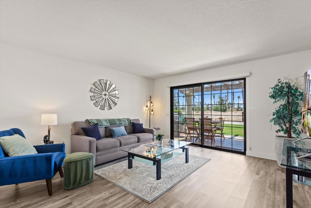 2700 E Mesquite Avenue D17, Palm Springs, CA 92264 — photo 1