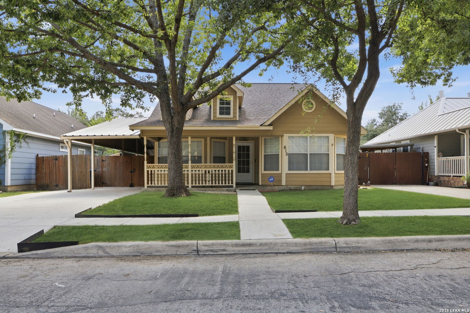 615 Claude W Black, San Antonio, TX 78203 — photo 1