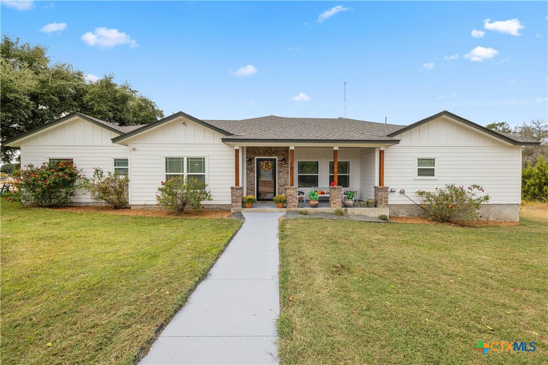 1090 County Road 334, Burnet, TX 78611 — photo 1