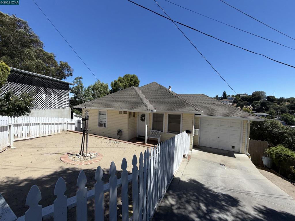 2344 Scenic Ave, Martinez, CA 94553 — photo 1