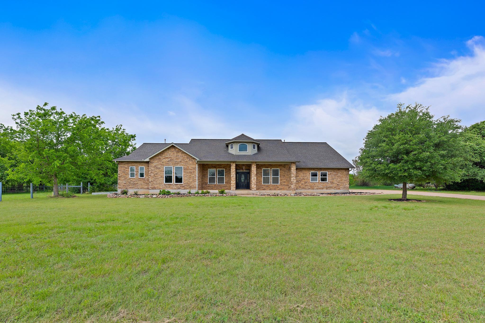 221 Mustang Mesa, Liberty Hill, TX 78642 — photo 1