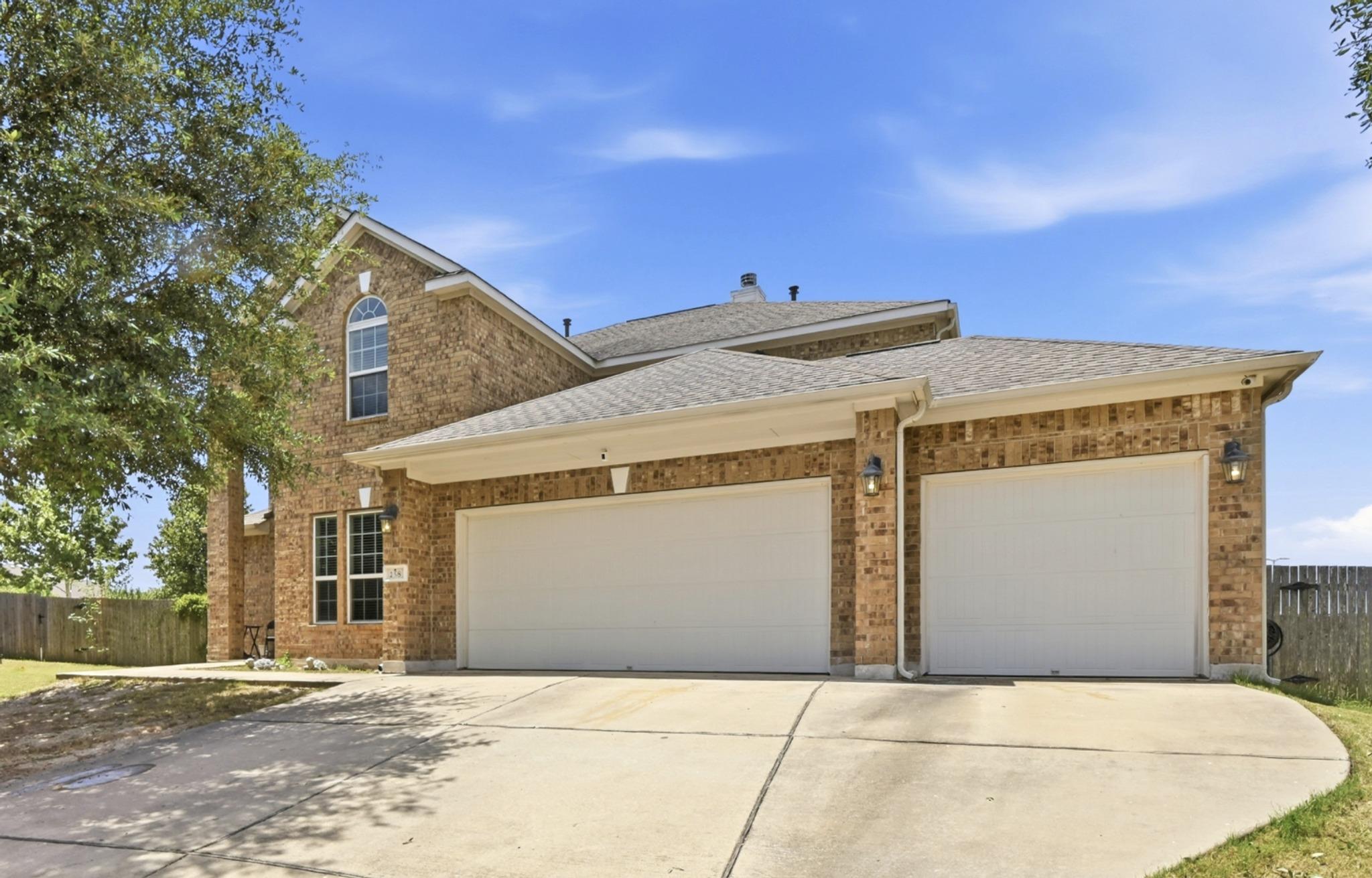 258  Tangerine Dr, Buda, TX 78610 — photo 1