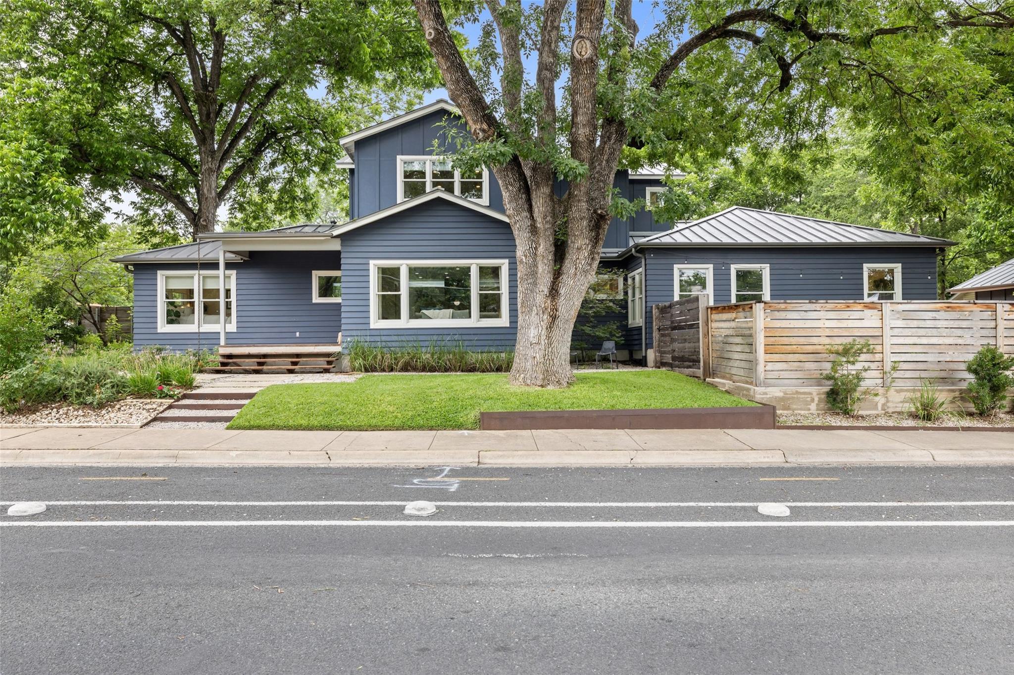 2000 Rundell, Austin, TX 78704 — photo 1