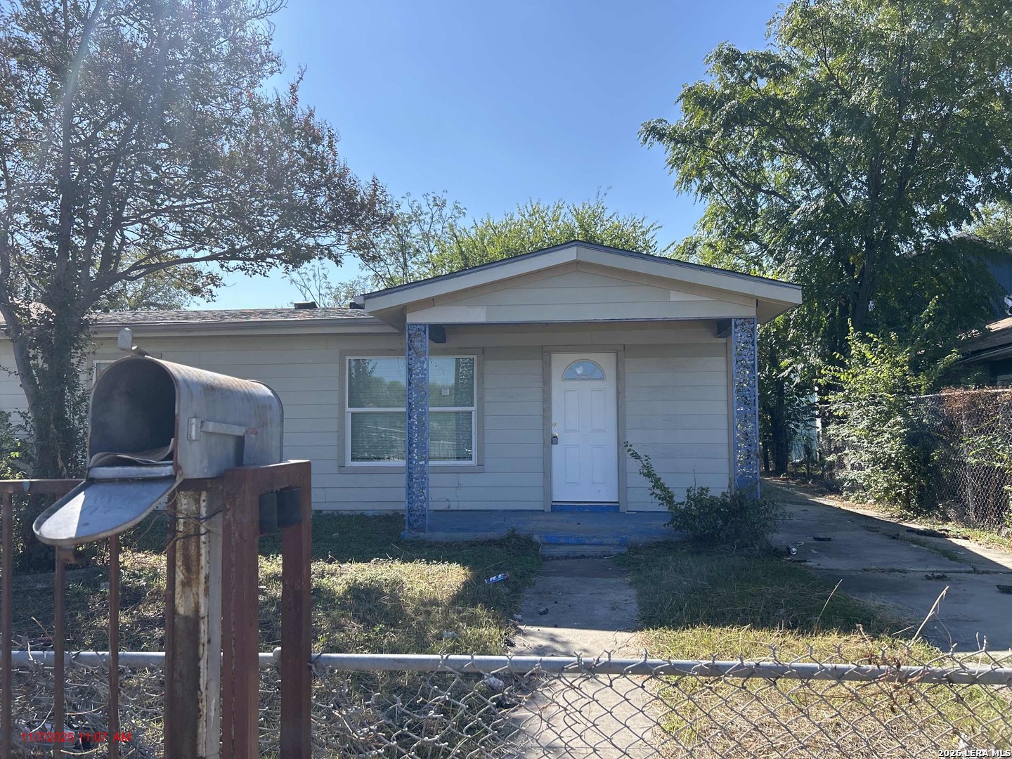 2618 Lombrano St, San Antonio, TX 78228 — photo 1