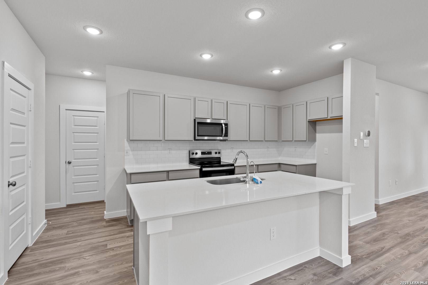 9959 Chavaneaux Lndg, , 78221 — photo 1