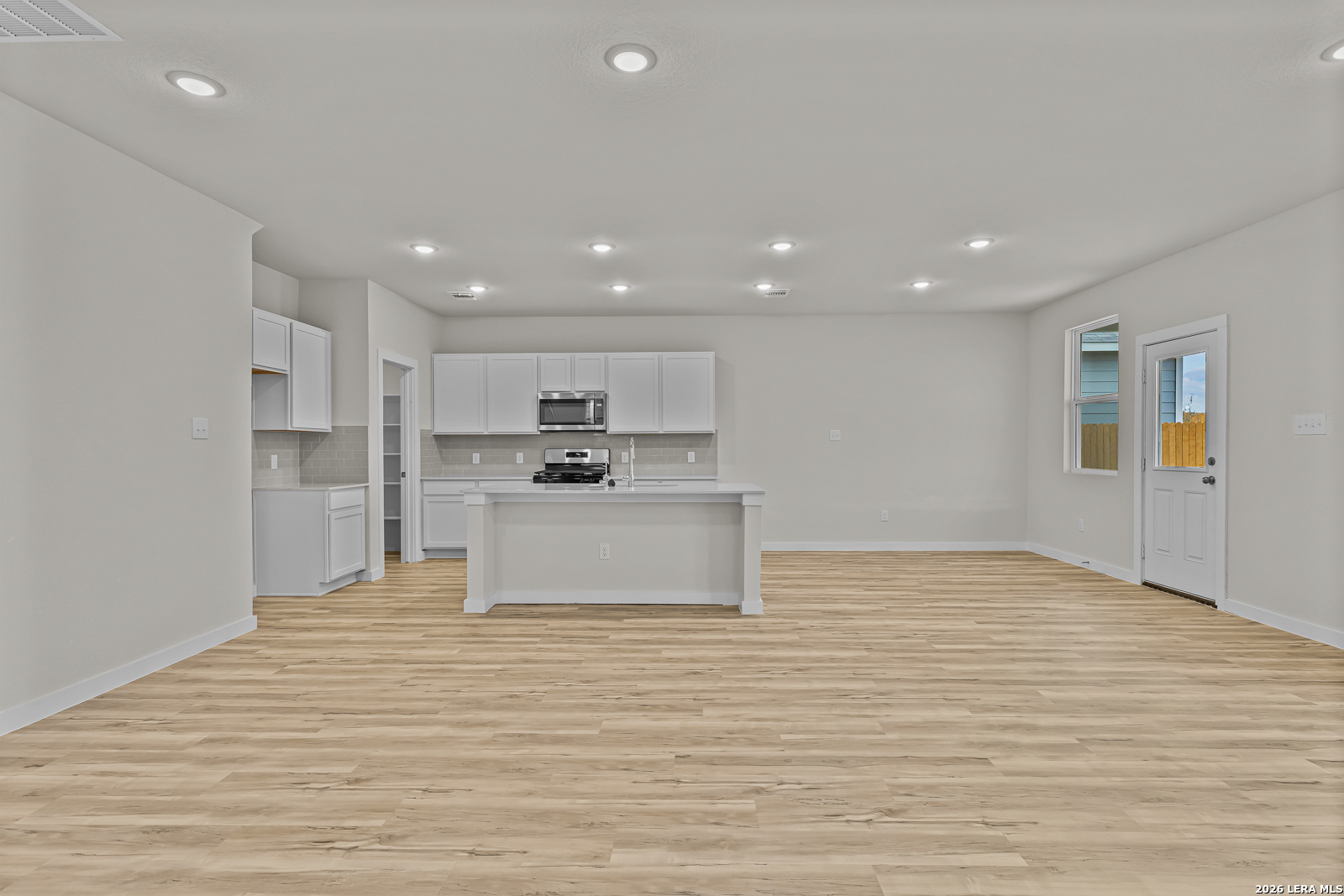 12415 Spike Heights, , 78245 — photo 1