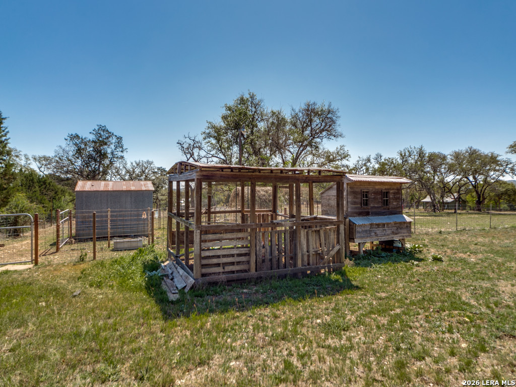 135 WALNUT GROVE RD, ,  78006 — photo 1