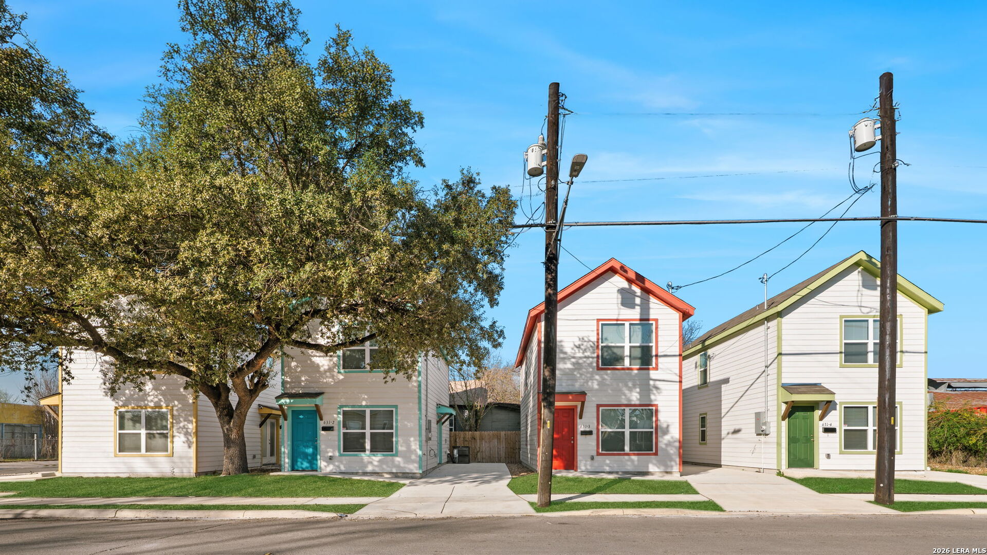631 E Carolina, San Antonio, TX 78210 — photo 1