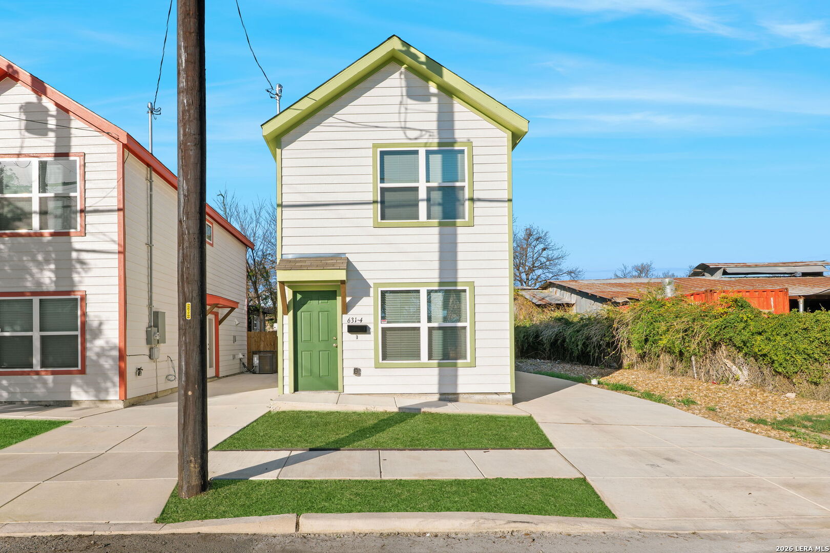 631 E Carolina, San Antonio, TX 78210 — photo 1