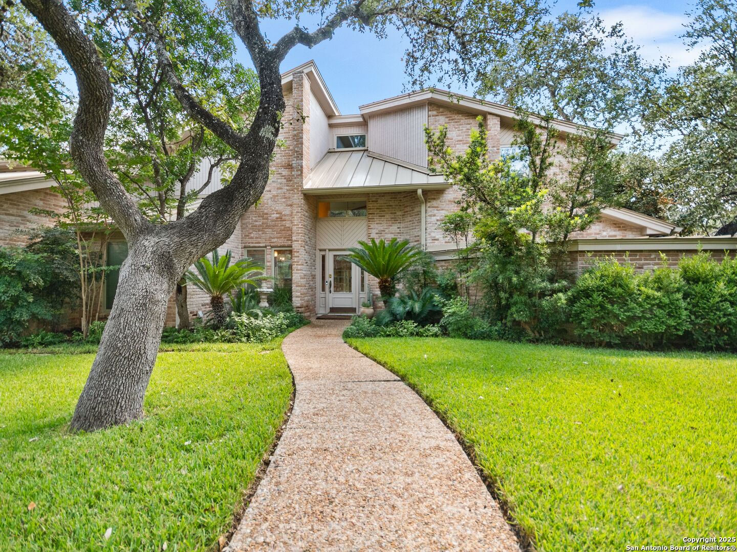 12511 Elm Country Lane, San Antonio, TX 78230 — photo 1