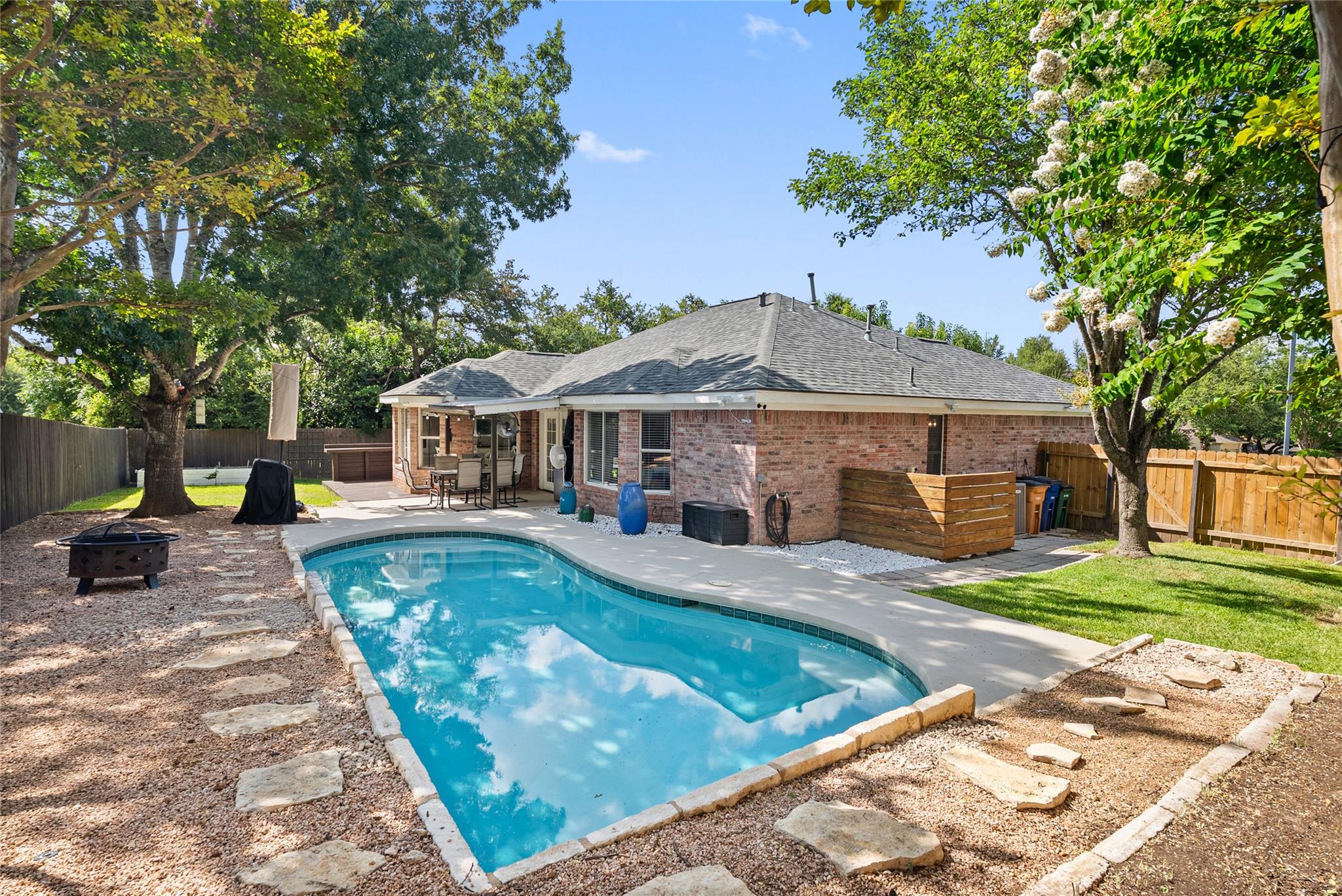 9024 Heiden, Austin, TX 78749 — photo 1