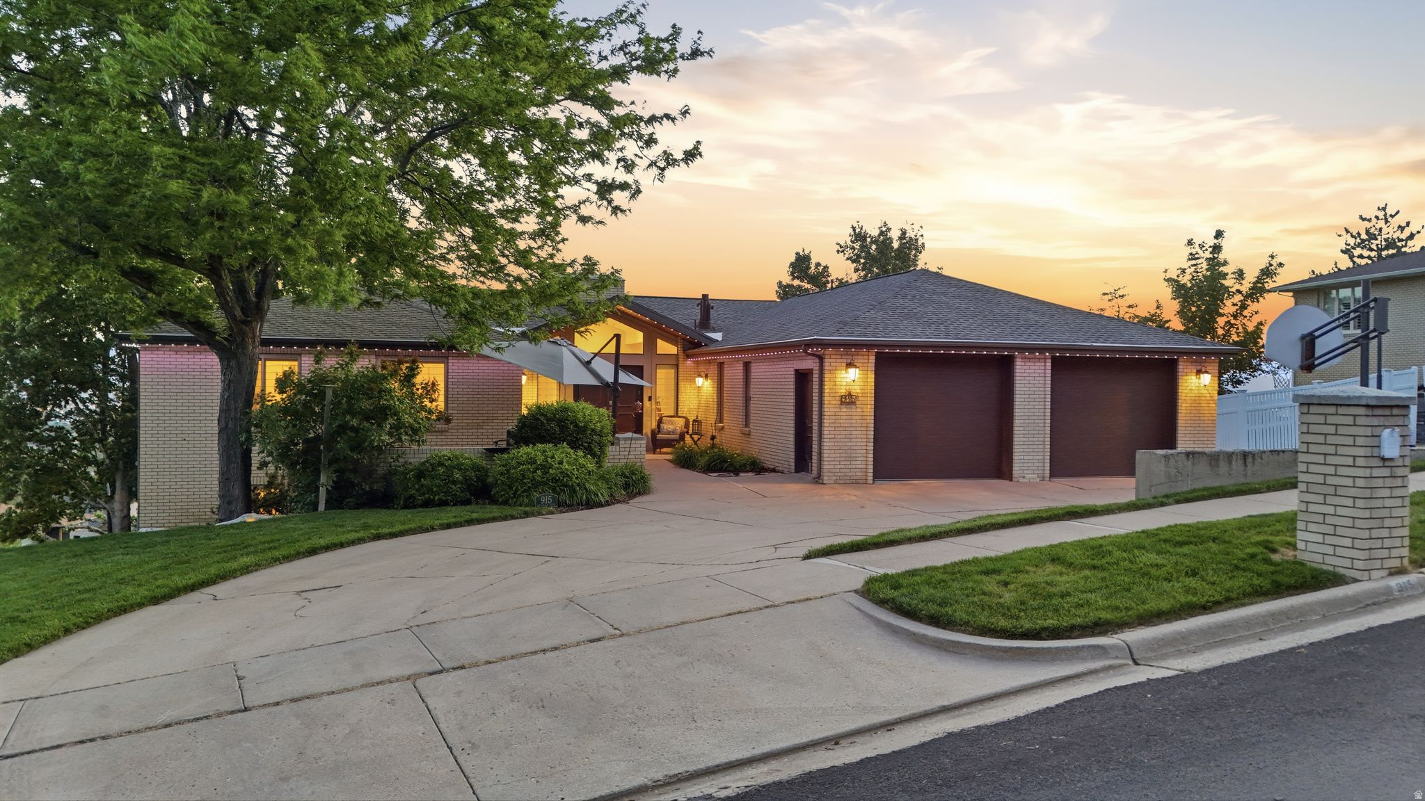915 NORTHRIDGE DR, Bountiful, UT 84010 — photo 1