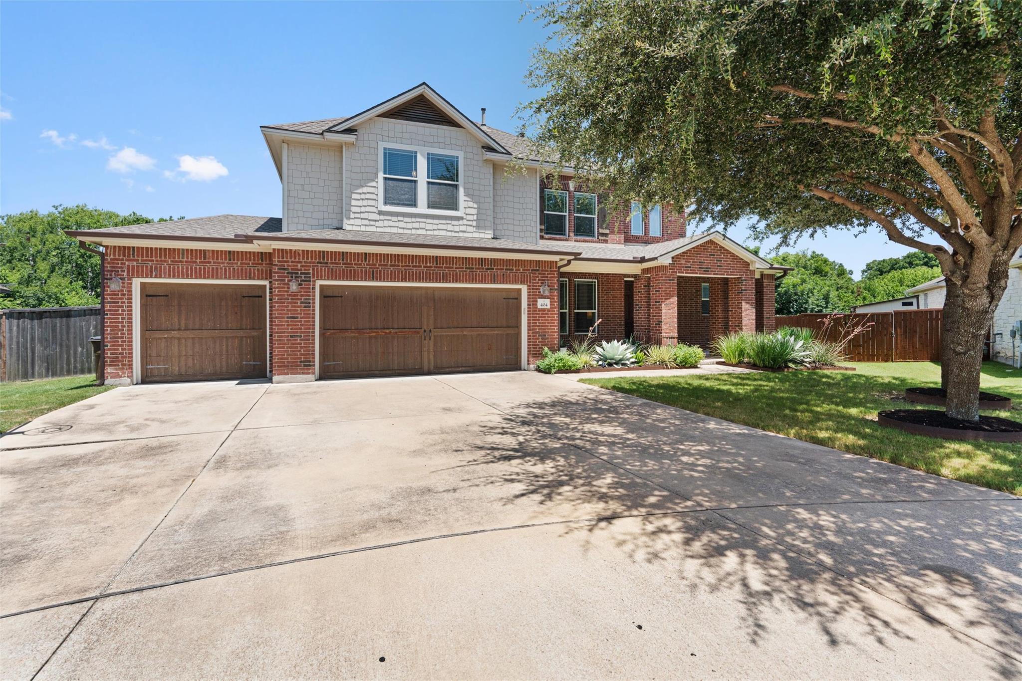 404 Freeman Park, Round Rock, TX 78665 — photo 1