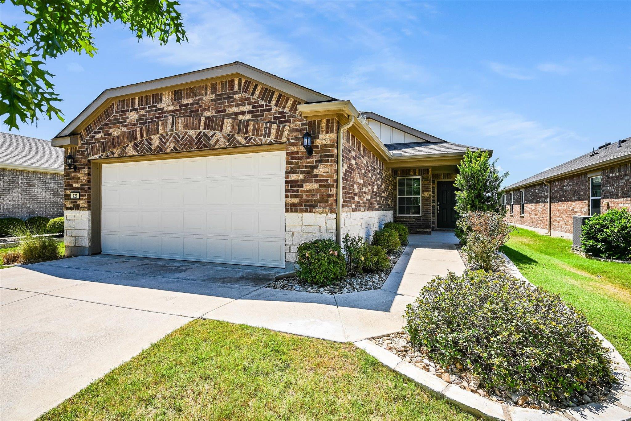421 Holiday Creek, Georgetown, TX 78633 — photo 1