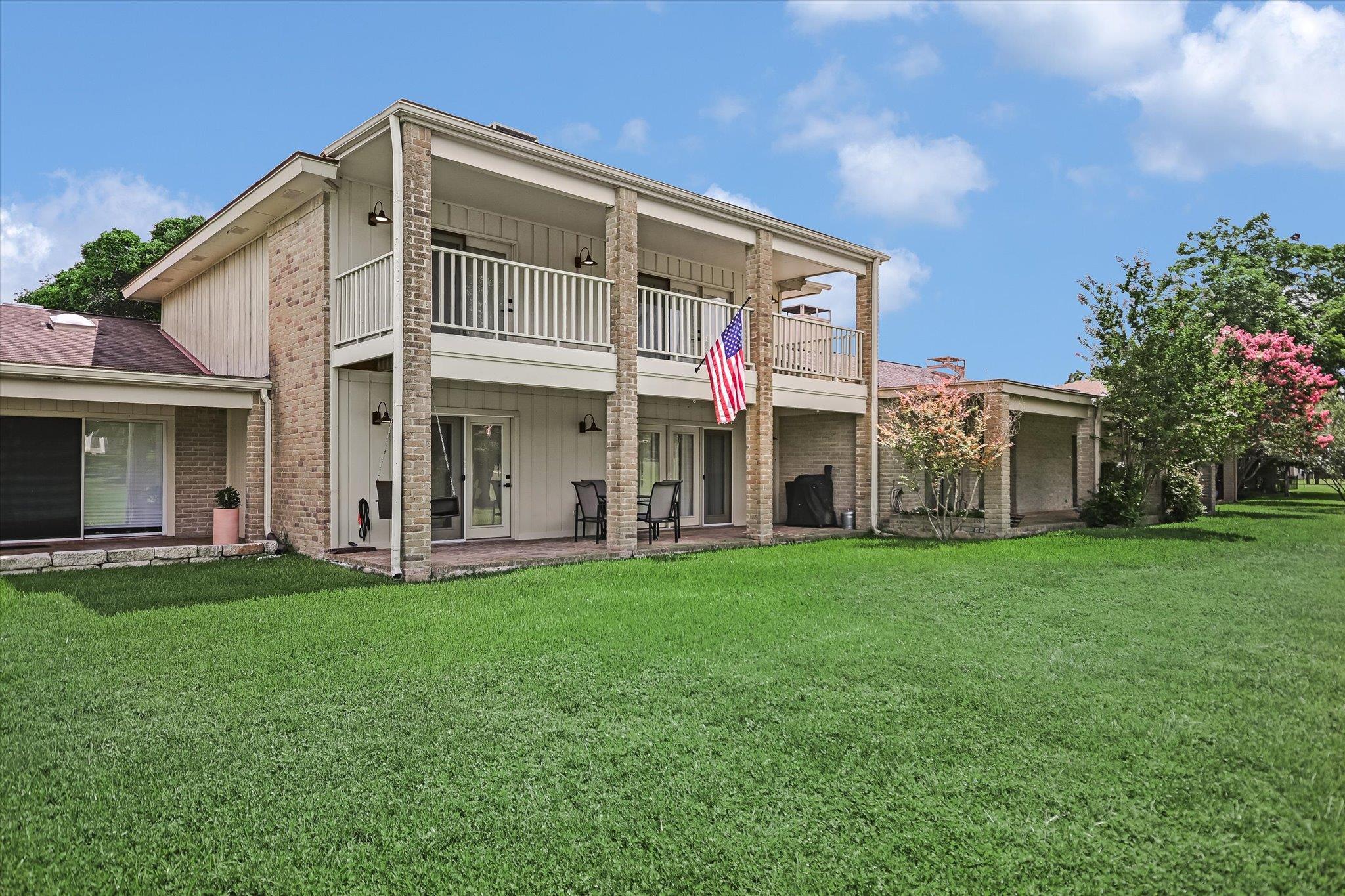 11125 Pinehurst, Austin, TX 78747 — photo 1