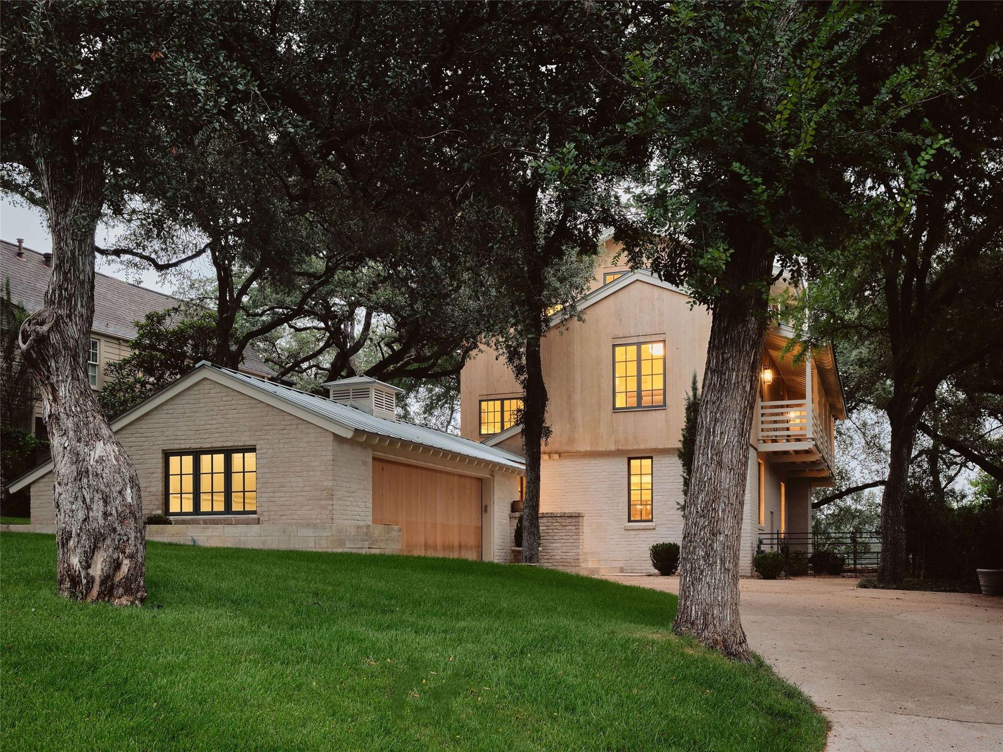 1012 Gaston Ave, Austin, TX 78703 — photo 1