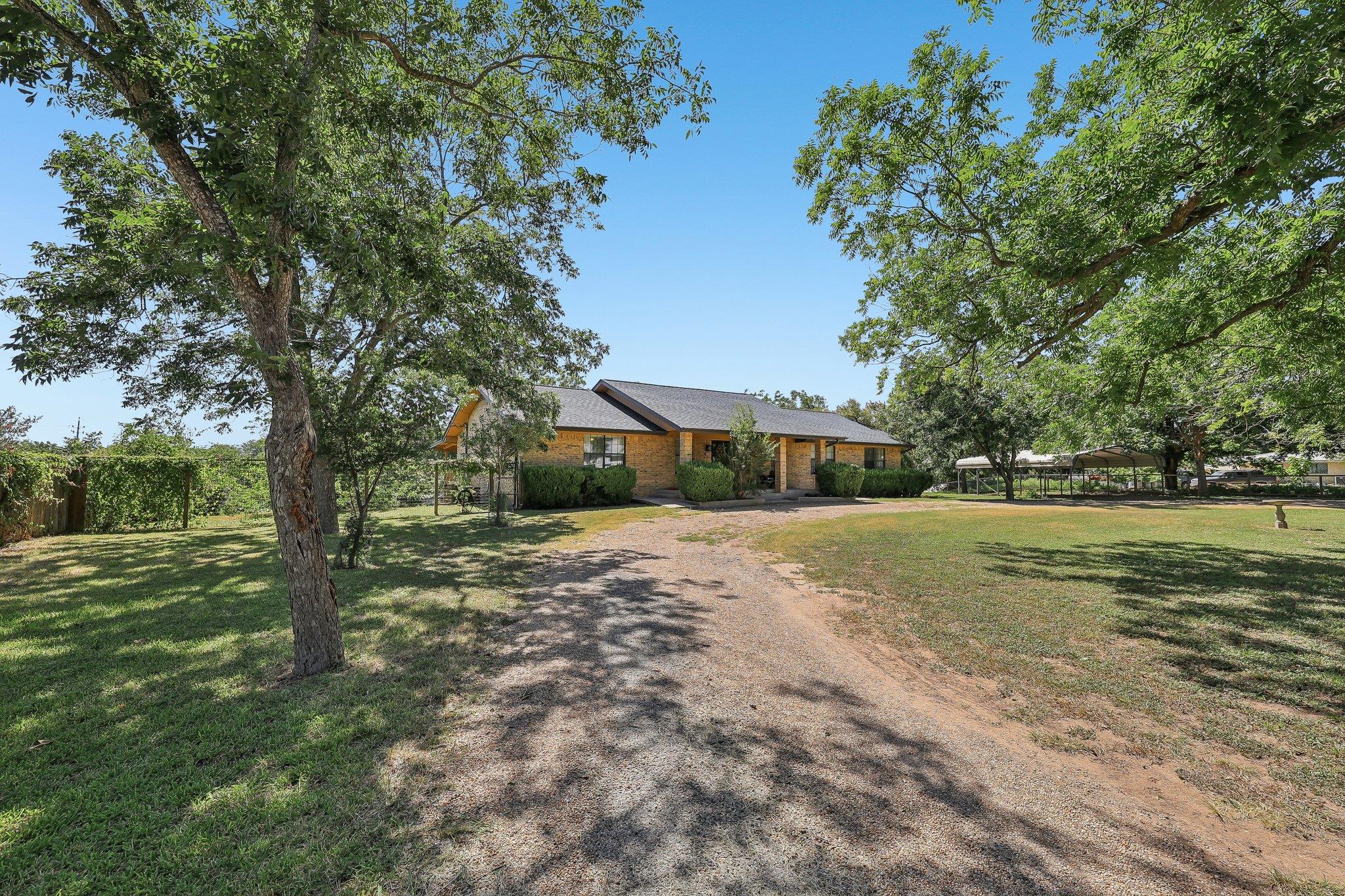 504 Perkins, Bastrop, TX 78602 — photo 1