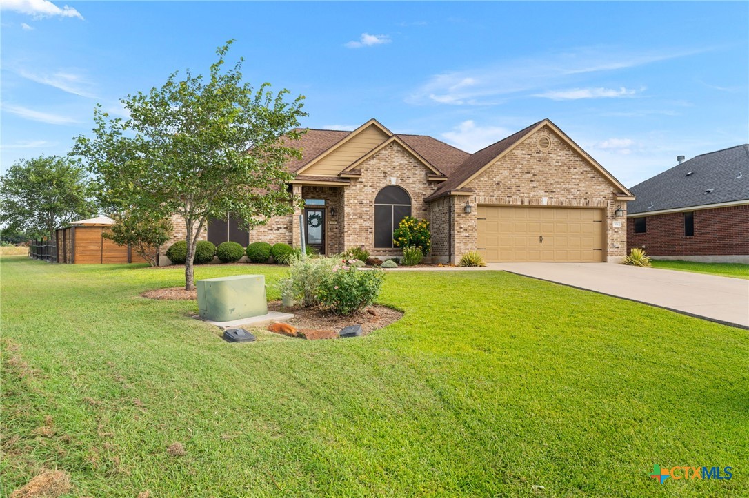 104 Madison Lane, Thrall, TX 76578 — photo 1