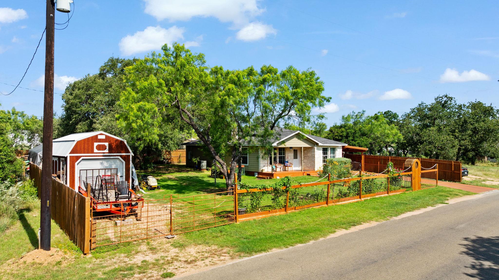 808 Pecan, Cottonwood Shores, TX 78657 — photo 1
