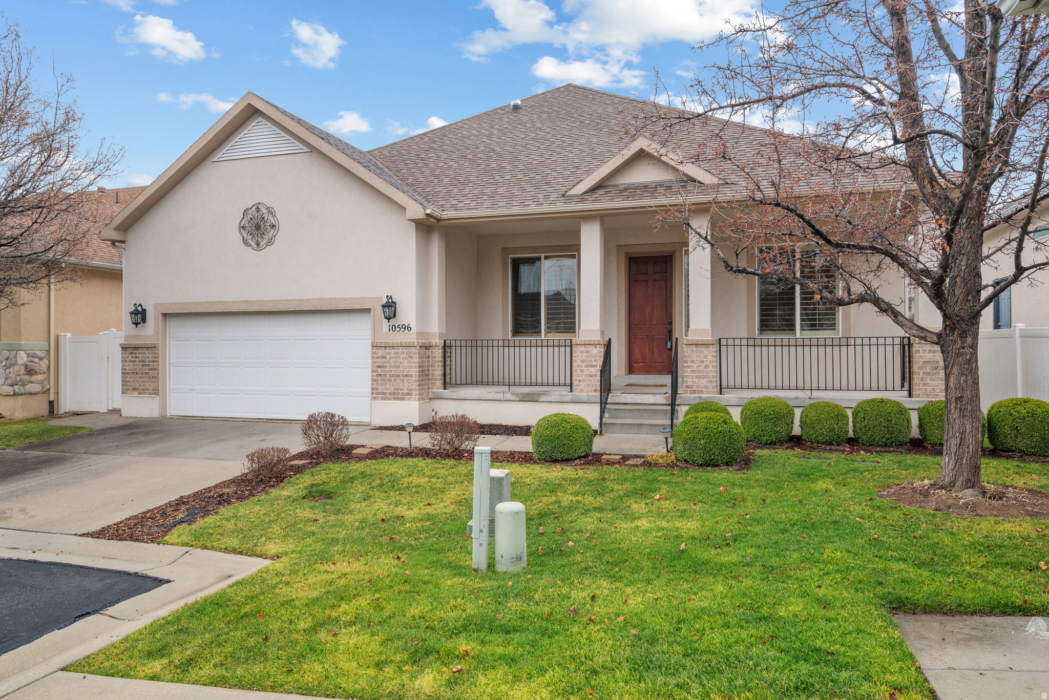 10596 S PINYON PINES CT, South Jordan, UT 84095 — photo 1