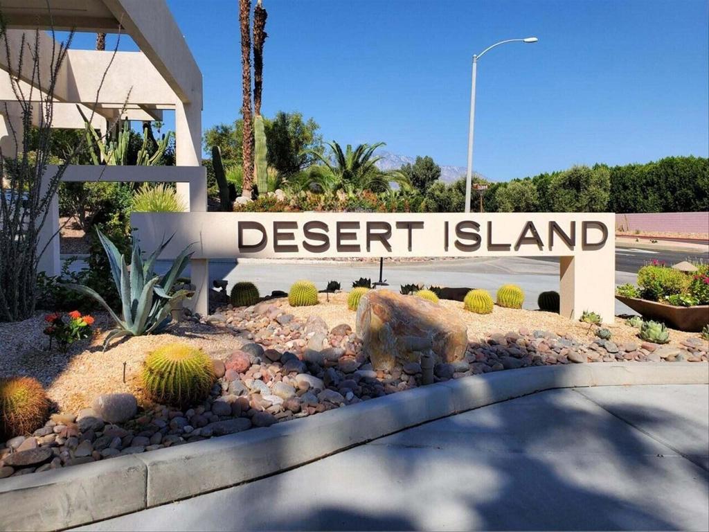 910 Island Drive 114, Rancho Mirage, CA 92270 — photo 1