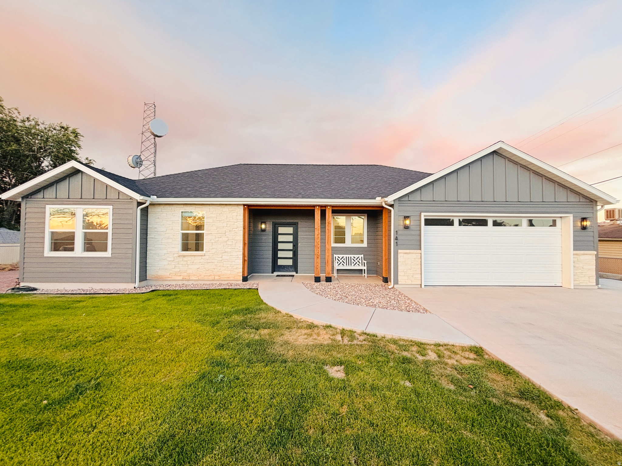 141 S 100 W, Blanding, UT 84511 — photo 1