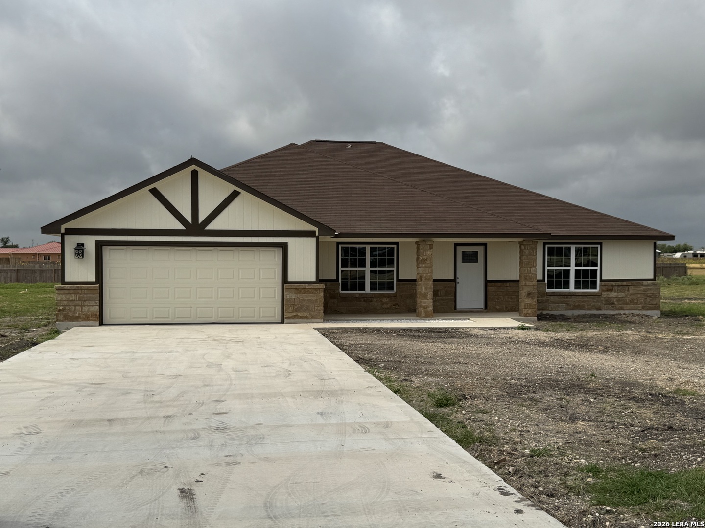472 County Rd. 679, Natalia, TX 78059 — photo 1