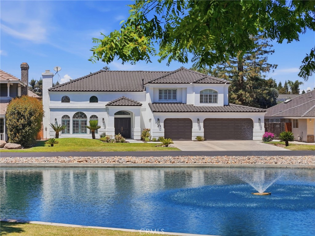 5622 W Prospect, Visalia, CA 93291 — photo 1