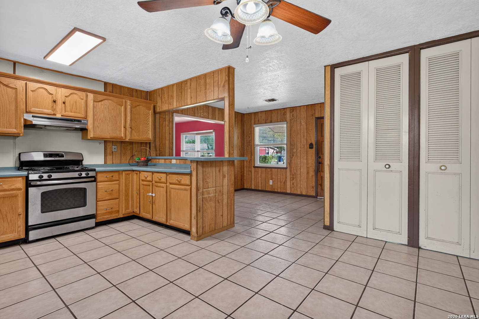 2714 LAGOON DR, , 78224 — photo 1