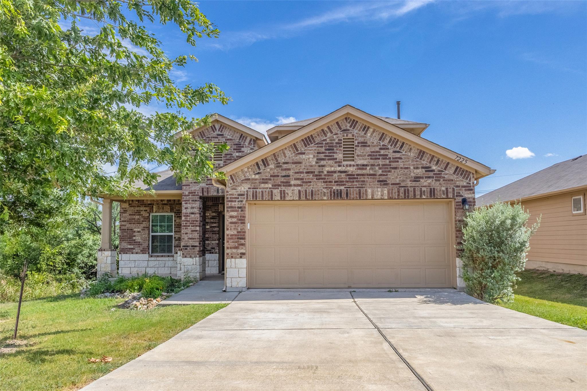 7225 Ranchito, Austin, TX 78744 — photo 1
